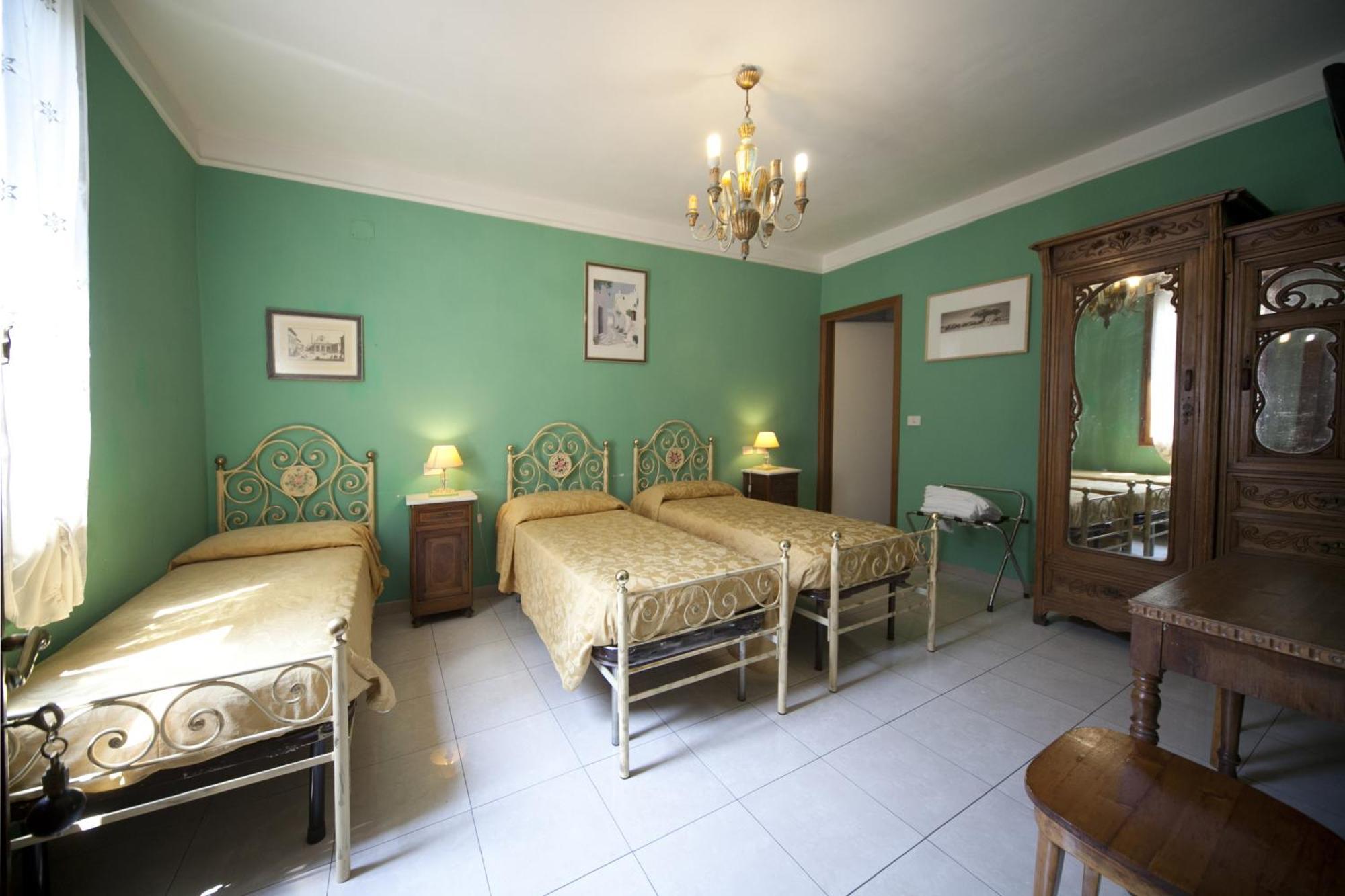 Hotel Merlini Florença Quarto foto